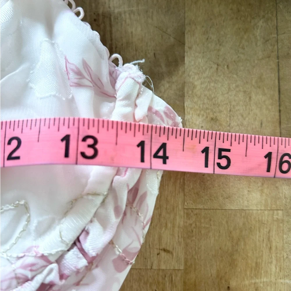 ⭐️ NEW Lulu's XS Ivory Pink Floral Lace-Trim Bustier Romper Corquette - Picture 9 of 12